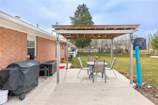 2616 N Emerald Dr, Beavercreek, OH 45431 - Photo 21