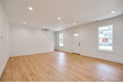 4249 Pleasant View Avenue, Dayton, OH 45420 - Photo 9