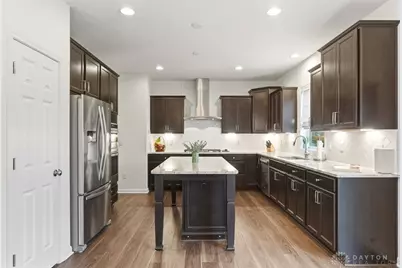 535 Carleton Drive, Sugarcreek Twp, OH 45440 - Photo 11