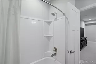 10126 Kindle Dr, Dayton, OH 45458 - Photo 77