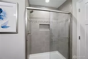 10126 Kindle Dr, Dayton, OH 45458 - Photo 49