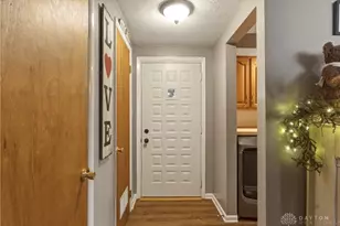 1408 Mapleridge Dr, Fairborn, OH 45324 - Photo 3