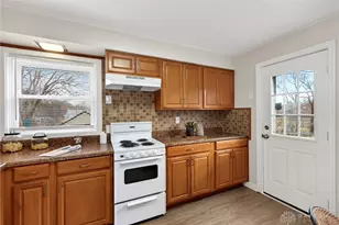 715 Kirk Lynne St, Dayton, OH 45403 - Photo 15