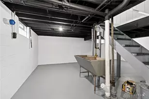 715 Kirk Lynne St, Dayton, OH 45403 - Photo 31