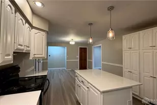 2209 Bending Willow Dr, Dayton, OH 45440 - Photo 7