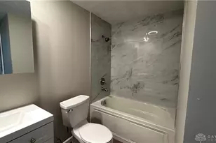 2209 Bending Willow Dr, Dayton, OH 45440 - Photo 9