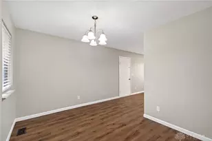 5172 Seville Dr, Englewood, OH 45322 - Photo 13