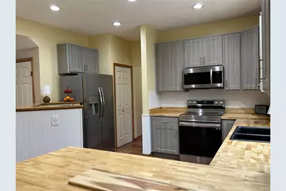 1399 Heritage Trace Court, Bellbrook, OH 45305 - Photo 3