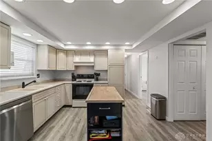 5917 Longford Rd, Huber Heights, OH 45424 - Photo 3