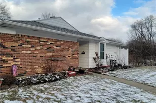 5886 Troy Villa Blvd, Dayton, OH 45424 - Photo 1