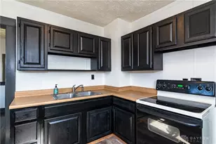 1020 Weng Ave, Dayton, OH 45420 - Photo 7