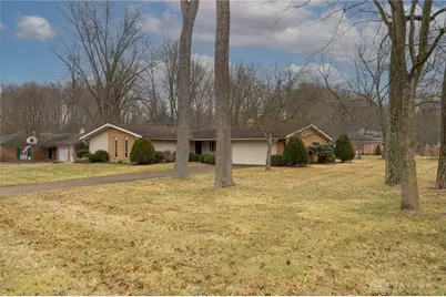 494 Towncrest Drive, Beavercreek, OH 45434 - Photo 3