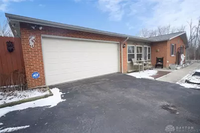 324 Crestway Road, Clayton, OH 45315 - Photo 3