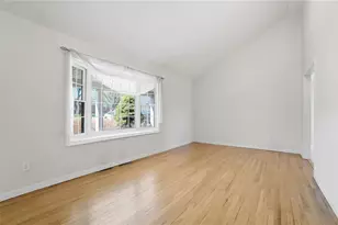 1796 N Belleview Dr, Bellbrook, OH 45305 - Photo 7