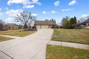10600 Chestnut Hill Ln, Dayton, OH 45458 - Photo 9