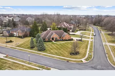 10600 Chestnut Hill Lane, Dayton, OH 45458 - Photo 3
