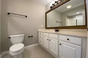 5665 Stone Lake Dr, Dayton, OH 45429 - Photo 13