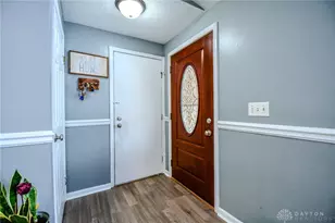 8286 Briar Ridge Ct, Dayton, OH 45424 - Photo 7