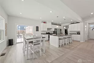 1013 Fairwater Springs Dr, Dayton, OH 45458 - Photo 15