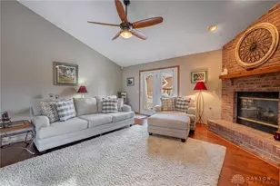 2223 4 Seasons Trail, Miami Township, OH 45342 - Photo 3