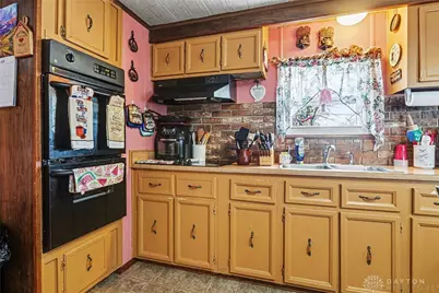 6285 Windsong Way, Zanesville, OH 43830 - Photo 9