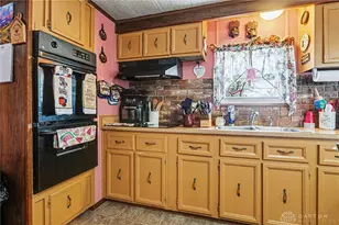 6285 Windsong Way, Zanesville, OH 43830 - Photo 9