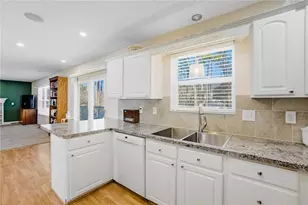 6822 Wintergreen Pl, Huber Heights, OH 45424 - Photo 17