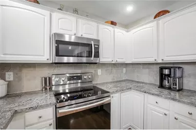 6822 Wintergreen Place, Huber Heights, OH 45424 - Photo 19