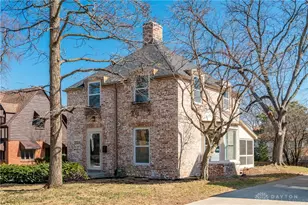 2524 Roanoke Ave, Oakwood, OH 45419 - Photo 1