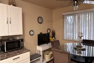 5037 Retford Dr, Dayton, OH 45417 - Photo 5