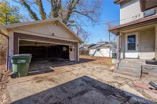 423 Sandalwood Dr, Dayton, OH 45405 - Photo 15