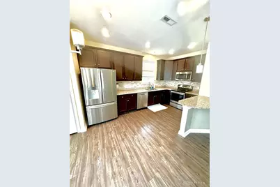 199 E Rochelle Street #I199, Cincinnati, OH 45219 - Photo 5