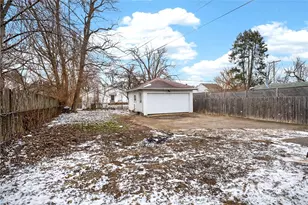 53 E Siebenthaler Ave, Dayton, OH 45405 - Photo 3