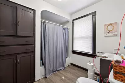 53 E Siebenthaler Avenue, Dayton, OH 45405 - Photo 9