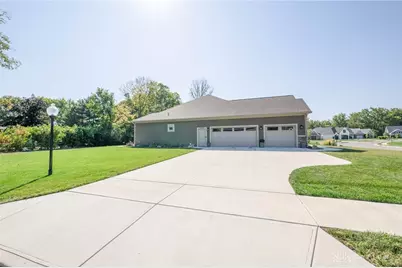 1610 Creekwood Drive, Troy, OH 45373 - Photo 71