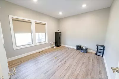 1610 Creekwood Drive, Troy, OH 45373 - Photo 7