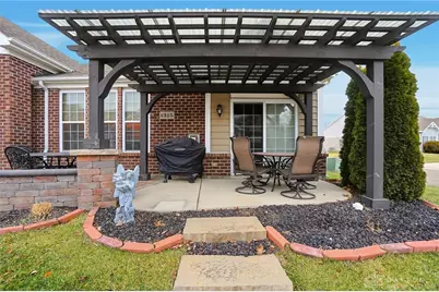 1315 Bourdeaux Way, Clear Creek Township, OH 45458 - Photo 3