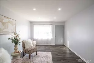 4701 Tall Oaks Dr, Dayton, OH 45432 - Photo 3