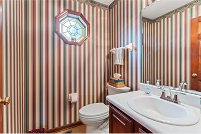 5700 Swan Drive, Clayton, OH 45315 - Photo 9