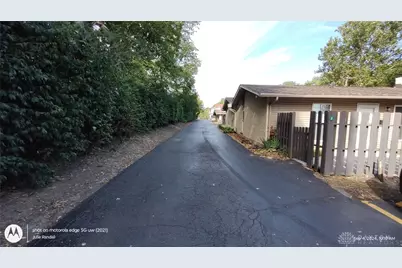 3296 Wilmington Pike #10, Dayton, OH 45429 - Photo 3