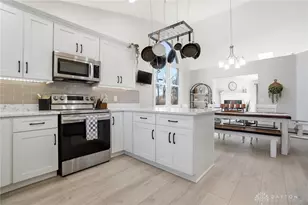 9600 Feather Wood Ln, Dayton, OH 45458 - Photo 17