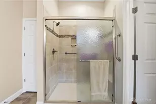 575 Carrick Dr, Dayton, OH 45458 - Photo 19