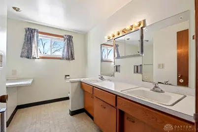 1724 S Belmont Avenue, Springfield, OH 45505 - Photo 33