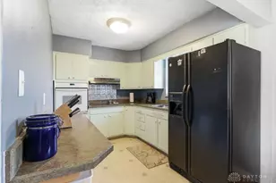 5799 Bayside Dr, Dayton, OH 45431 - Photo 7