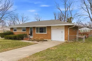 5799 Bayside Dr, Dayton, OH 45431 - Photo 3