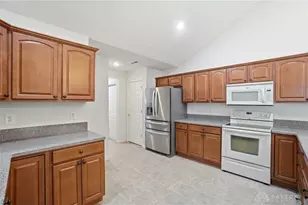 682 Sagamon Dr, Beavercreek, OH 45434 - Photo 13