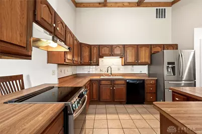 1010 Meadow Lark Drive, Enon Vlg, OH 45323 - Photo 23