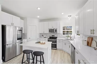 5715 Hawthorne Reserves Drive, Middletown, OH 45044 - Photo 17