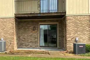 7847 Betsy Ross Cir, Dayton, OH 45459 - Photo 3