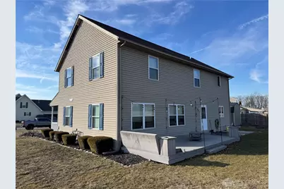 800 McKees Mill Run, New Carlisle, OH 45344 - Photo 3